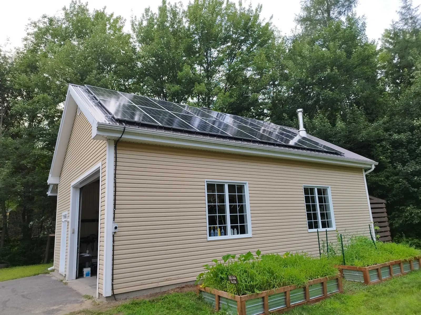 Garage, 16 modules de 540 W